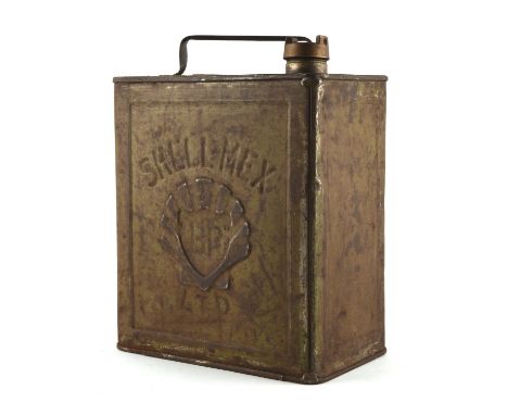 Vintage Shell petrol can and Shell/BP oil filling can.  Please note this lot has the standard Ewbank's standard buyers premiu
