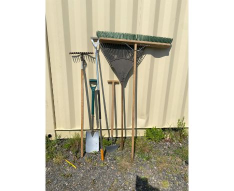 Garden tool set. Includes: Yard broom. Metal rake. Ket & Stowe edging iron. Metal hoe. Plastic leaf rake. Please note this lo