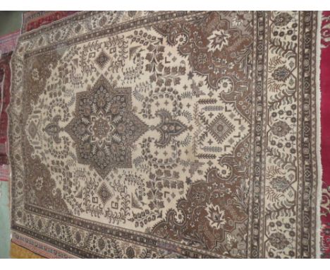 Hamadan carpet beige ground with stylized floral decoration in various tones of brown