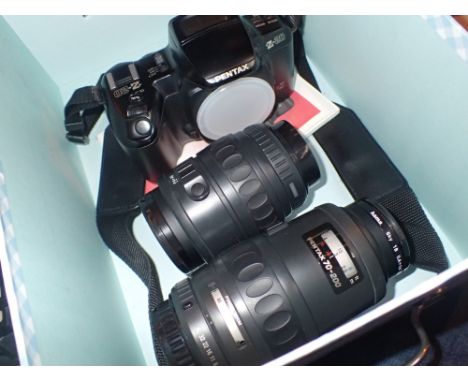 Pentax Z20 camera body with Pentax SMC 70-200 and 28-80 lenses CONDITION REPORT: Lenses are in good condition, no internal du