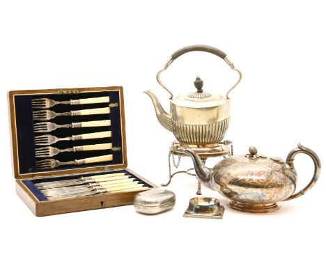 A quantity of silver plate, to include cutlery, Elkington teapot, a kettle on a stand, etc