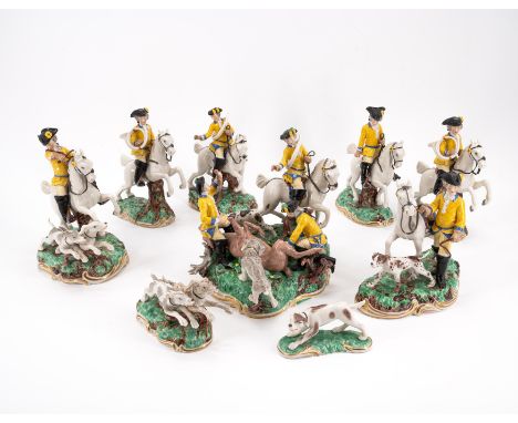 NEUN FIGUREN AUS DEM TAFELAUFSATZ DER 'FRANKENTHALER GELBEN JAGD'. Nymphenburg. Datierung: Ausformung um 1971/73. Meister/Ent
