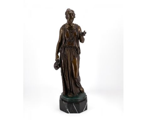 FIGUR DER GÖTTIN HEBE. Datierung: Ende 19./20. Jh. Meister/Entwerfer: Nach einem Modell von Berthel Thorvaldsen. Technik: Bro