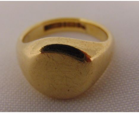 9ct yellow gold signet ring, approx total weight 11.5g