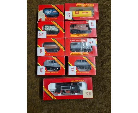 Hornby Railway boxed rolling stock & Light Freight locomotive.