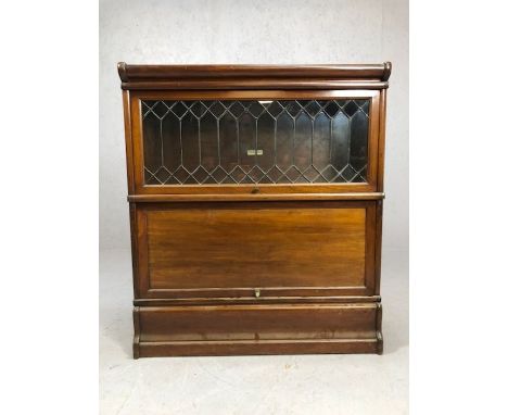 Original Globe Wernicke bookcase with original white London label, also reads office and library furnishers of London, single