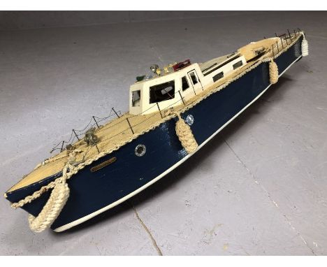 Scale model of a riverboat, approx 90cm in length (A/F)