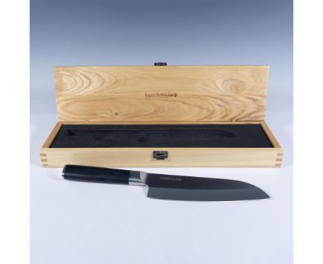 Handcrafted Japanese Ibaraki steel blade. Santoku knife is an all purpose Japanese knife. Perfect for slicing, dicing, and mi