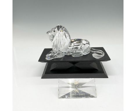 Part of the Inspiration Africa trilogy. This king of the jungle was created with clear faceted crystal, smooth crystal tail w
