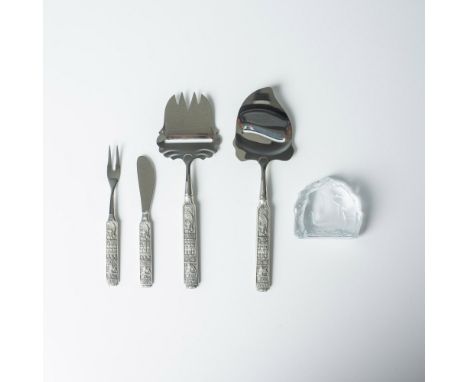 Four Konge Tinn Hardanger Bestikk pewter and stainless steel articles of cutlery with patterns of events that took place duri