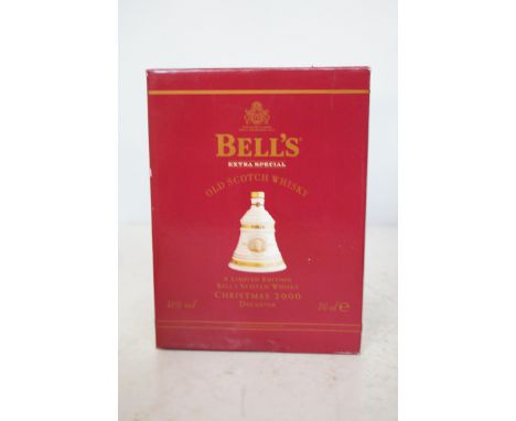 Bells extra special scotch whisky Christmas 2000 - unopened with box (Full)