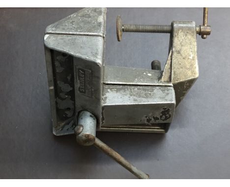 Stanley 5072 bench vice 