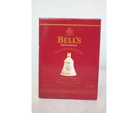 Bells extra special scotch whisky Christmas 2000 - unopened with box (Full)