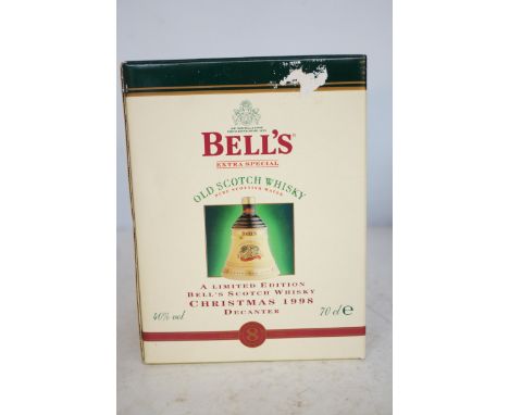 Bells extra special old scotch whisky Christmas 1998 unopened with box (Full)