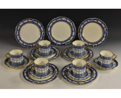 A Royal Doulton Orange Tree tea service, comprising six cups, saucers and side plates, printed marks, D8129