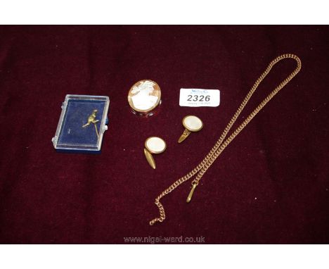 A pair of yellow metal and mother of pearl cuff links, cameo in yellow metal mount, a/f., kangaroo lapel pin and watch chain.