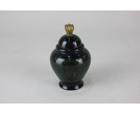 A spinach jade brush pot with brass finial, 10cm high