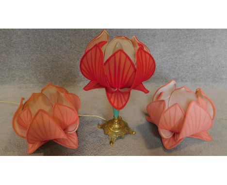 A vintage brass table lamp with lotus shade and two similar shades. H.45 