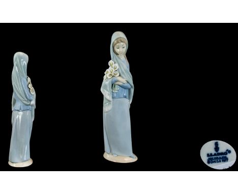 Lladro - Hand Painted Porcelain Figure ' Girl with Calla Lilies ' Model No 4650. Issued 1969 - 1998. Height 9 Inches - 22.5 c