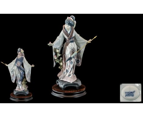 Lladro Hand Painted Porcelain Figurine ' Teruko ' Model No 1451. Issued 1983 - Retired. Height 10.25 Inches.