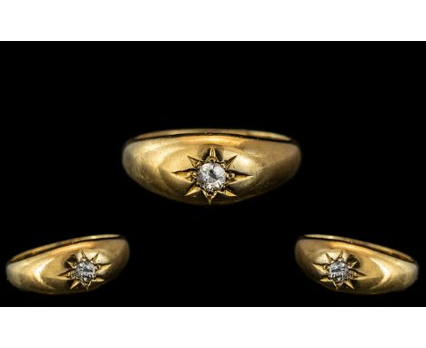 18ct Gold - Nice Quality Single Stone Diamond Set Ring, Star Design and Gypsy Setting. Full Hallmark for Chester 1905 and 18c