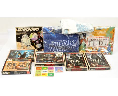 Selection of vintage Star Wars collectables including Jigsaws x 5, all within Good opened packaging (unchecked for completene