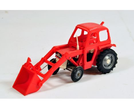 Britains Farm 1/32 Massey Ferguson 135 Tractor with Loader. Would benefit from a clean. E.