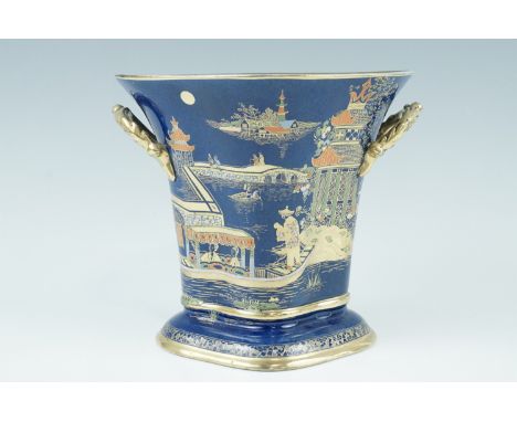 A 1930s Wiltshaw and Robinson Carlton Ware "Best Wares" two-handled vase, Chinoiserie decorated in enamels and gilding on a s