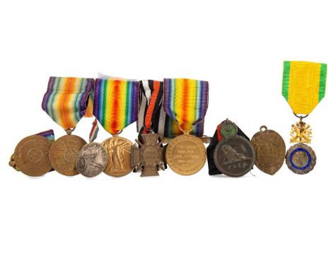 FRENCH MEDAILLE MILITAIRE,in original case, along with other medals comprising two French Victory Medals, Journee du 75, Nati