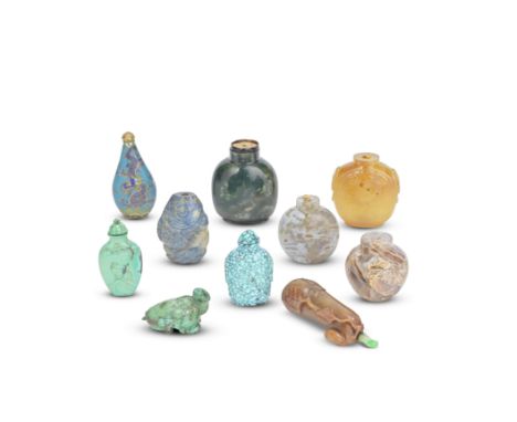 A VARIED GROUP OF SNUFF BOTTLES AND CARVINGS19th/20th centuryComprising: a moss agate bottle; a cloisonné enamel 'dragon' bot