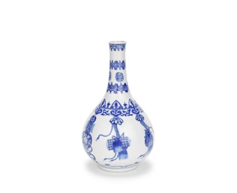 A BLUE AND WHITE PEAR-SHAPED BOTTLE VASEKangxiDecorated around the body with arrow vases and tasselled double gourd pendants,