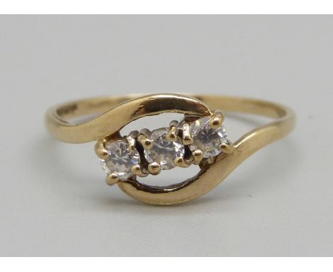 A 9ct gold and CZ ring, 1.2g, M 