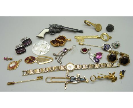 A novelty opal set kangaroo paper clip, jewellery, cufflinks, a lady's Citizen wristwatch, etc. 