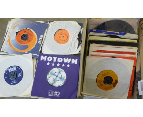 75 Assorted 7" records from 1970s and 1980s, mixed genres including Michael Jackson, Neil Diamond, Bob Dylan and Chic 