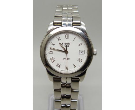 A gentleman's Tissot quartz watch 
