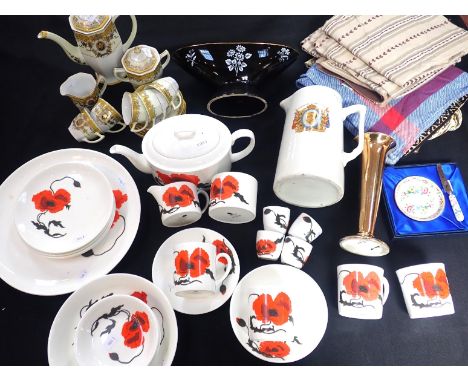 SUSIE COOPER DESIGN FOR WEDGWOOD; 'CORN POPPY'table ware, including tea set and egg cups (side plates a/f), with a  Meito Chi