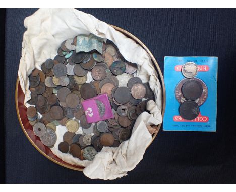 A COLLECTION OF BRITISH AND WORLD COINSincluding two 'cartwheel' twopences, a Louis XVI 1793 two sols, and others, contained 
