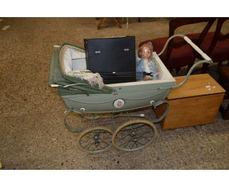 VINATGE SILVERCROSS PRAM TOGETHER WITH A DOLL AND A SLIDE PROJECTOR 