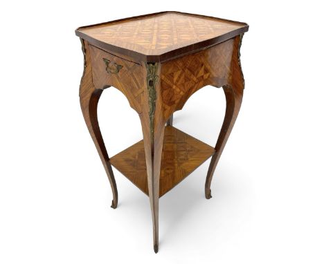 Late 20th century French design Kingwood lamp table, shaped form with geometric parquetry inlaid top within band and raised l