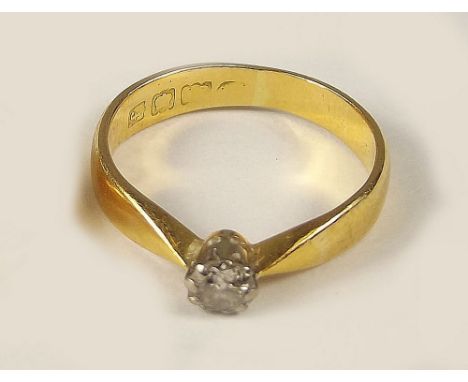 DIAMOND RING. An 18ct. gold solitaire diamond ring. Size L/M. Approx. 3.7g.