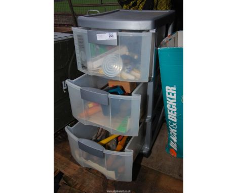 A plastic drawer unit containing garden tools, etc - Plastic drawers a/f