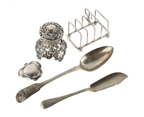 Various silver, including clover compact, 5-bar toast rack etc, 8.6oz weighableLot sold as seen unless specific item(s) reque