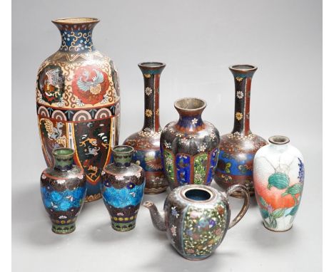 A group of Japanese cloisonné enamel vases and a teapot, Meji, 24cm high