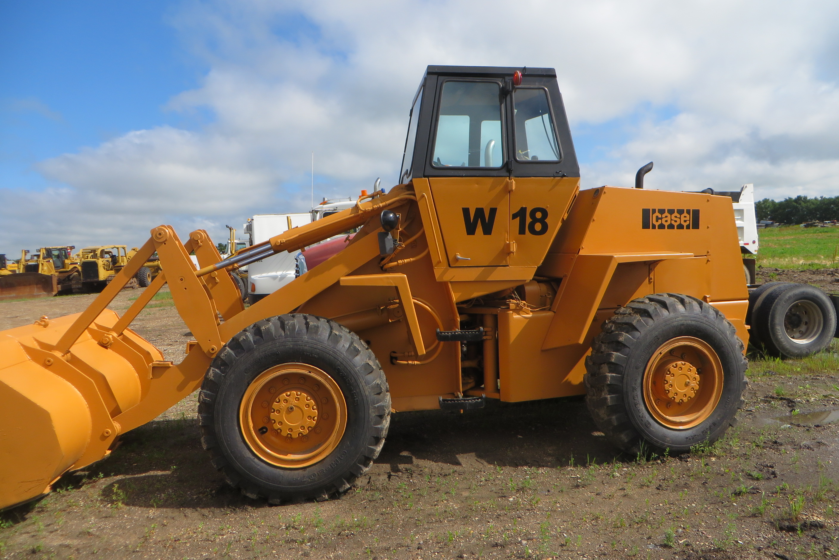 1980 Case W-18 Wheel Loader Rebuilt new tires etc, #9138367