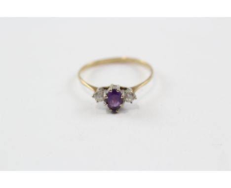 9ct Gold Vintage Amethyst And White Gemstone Set Trillogy Ring (1.1g)     2025188