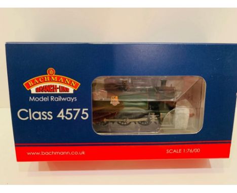 Bachmann OO Gauge 32-140 Prairie Tank BR Green Steam Loco New Ex Shop Stock