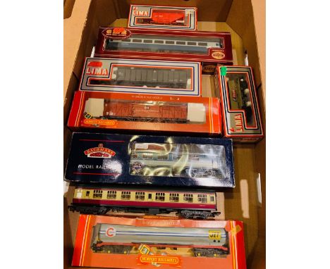 Bachmann OO Gauge &amp; Lima etc Rolling Stock Boxed - See Picture