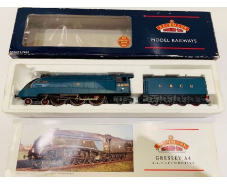 Bachmann 31-952 OO Gauge A4 Mallard LNER Garter Blue Complete Boxed