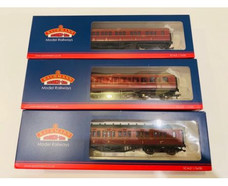 Bachmann OO Gauge 3x 57ft LMS Crimson Coaches New Ex Shop Stock