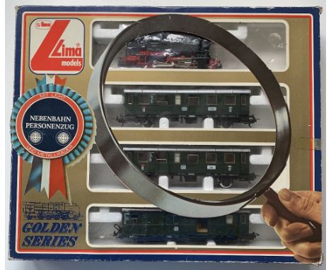 Lima HO Scale DB Steam Train Passenger train pack boxed